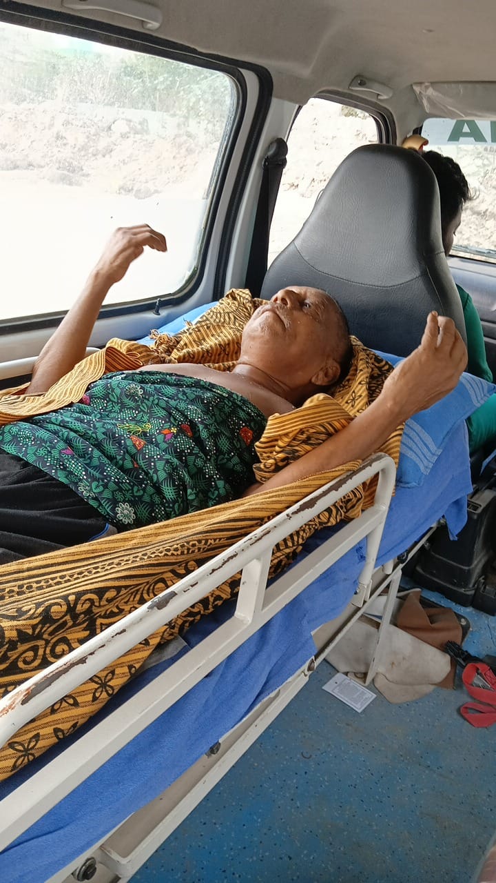 Ashok Kumar Verma being transported for medical care